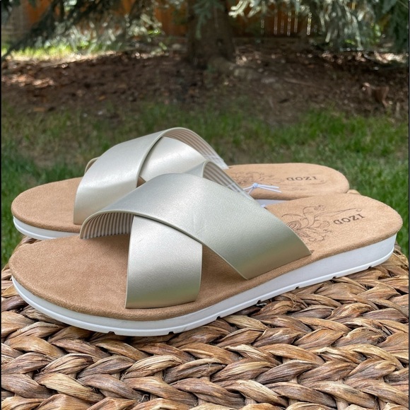 NEW IZOD Alyssa Metallic Champagne Gold Criss Cross Comfort Slide Sandal Size 11 - Picture 9 of 9